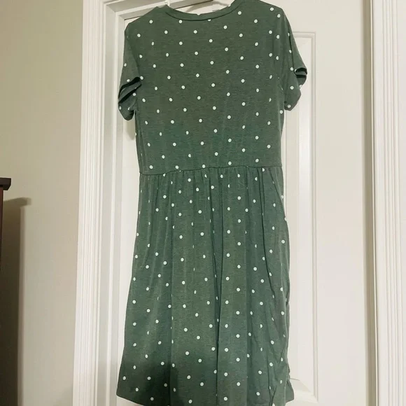 Green Midi Dress With White Polka Dots - Picture 3 of 8
